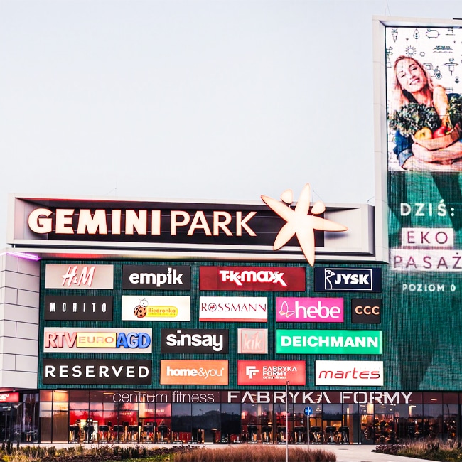 Large-format outdoor LED visualisation for Gemini Park Tychy Shopping Centre